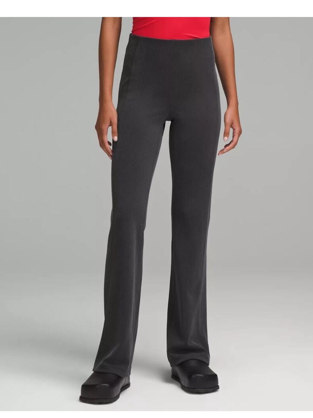 Lululemon Ribbed Softstreme
Flared Black Pant